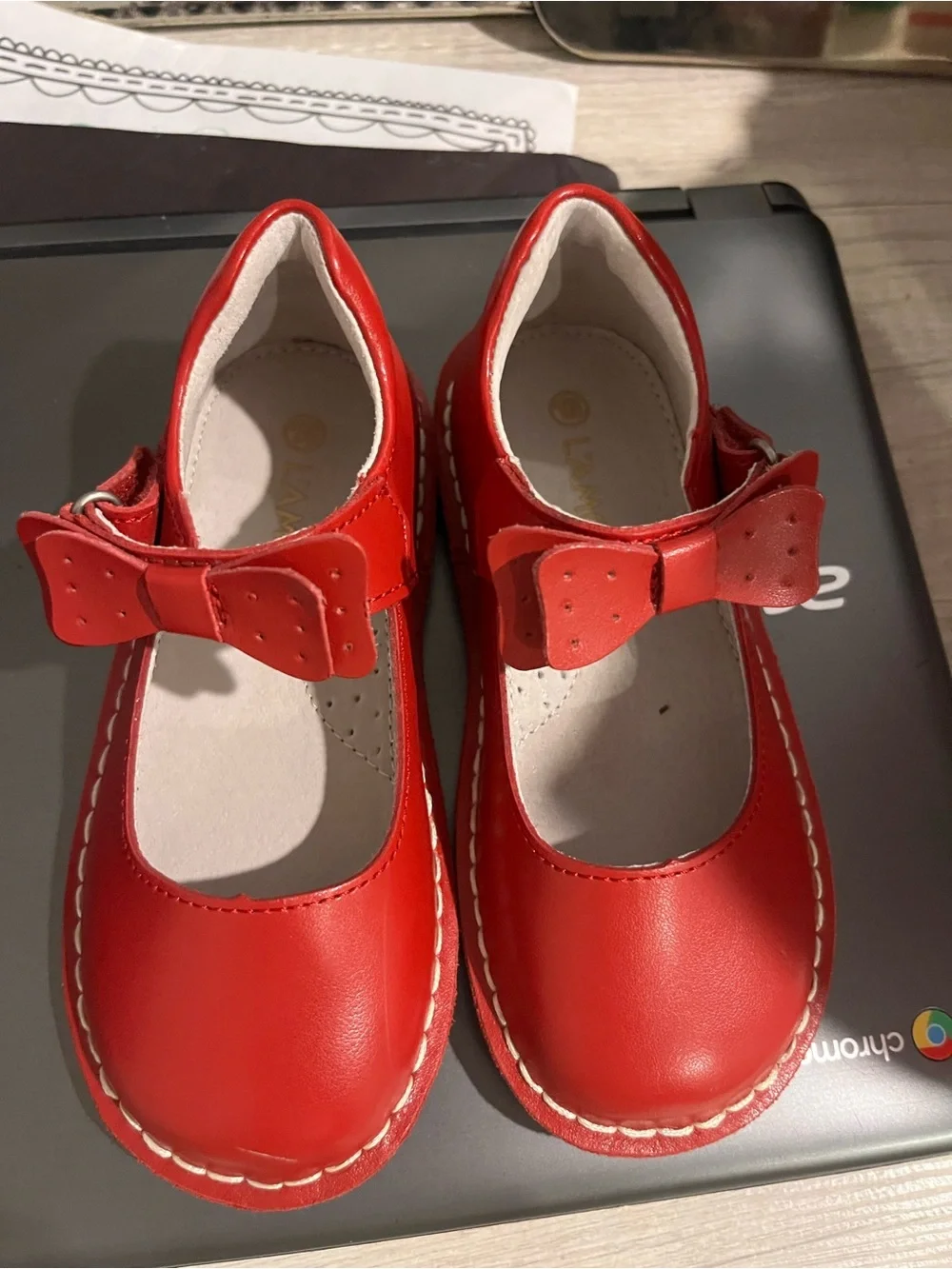 L’amour red bow girl shoes size 10 Mary Jane’s Velcro